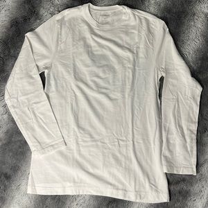 NWOT Men Express long sleeve-stretch crew neck tee-shirt
